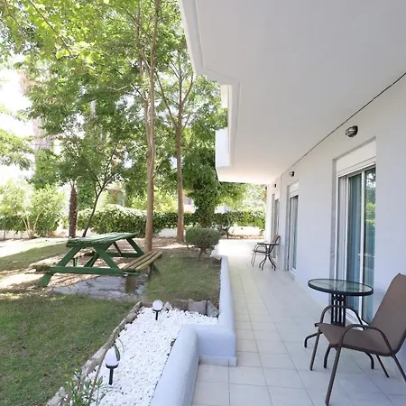 Amadeo * Χανιώτη